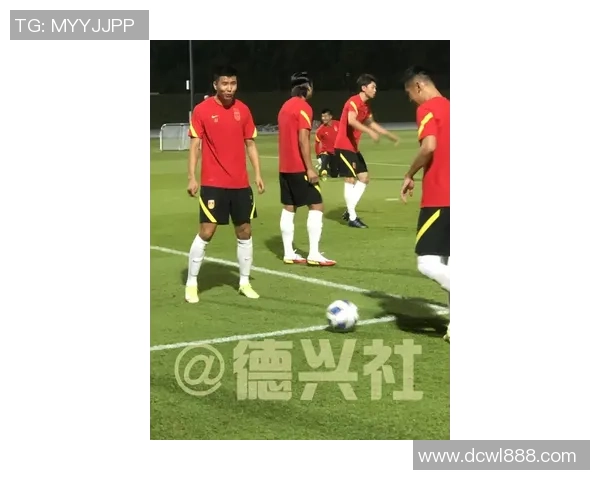 国外访问足球明星探秘他们的生活与职业背后的故事